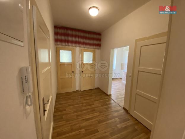 Pronájem bytu 2+1, Olomouc - Neředín, Čechova, 51 m2