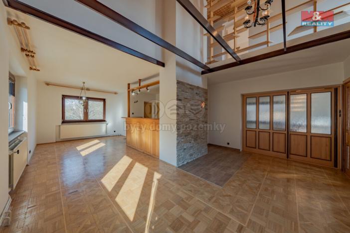 Prodej komerční nemovitosti, Velké Karlovice - Malé Karlovice, 150 m2