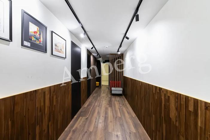 Prodej obchodního prostoru, Praha - Karlín, Karolinská, 59 m2