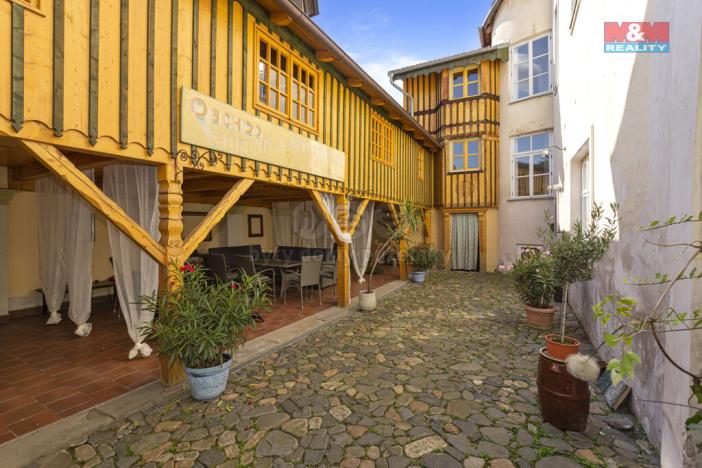 Prodej rodinného domu, Nové Hrady, 360 m2