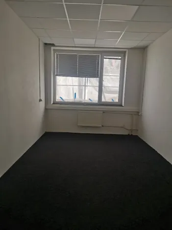 Pronájem obchodního prostoru, Hradec Králové, Vážní, 17 m2