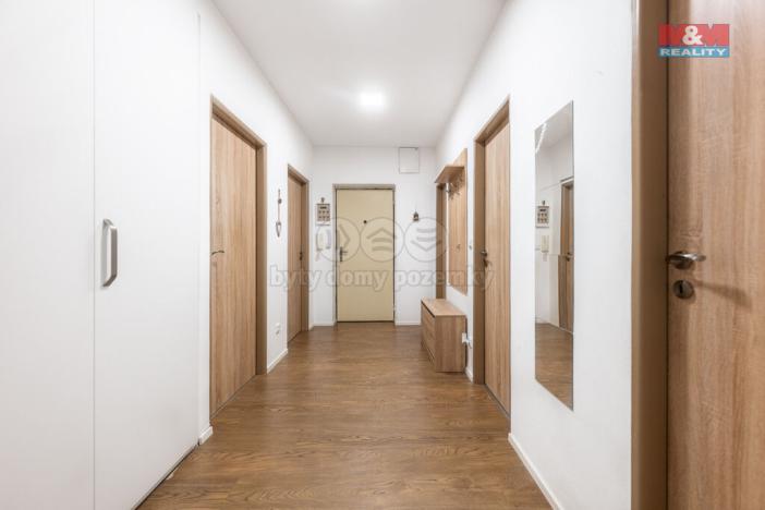 Prodej bytu 3+1, Huštěnovice, 84 m2