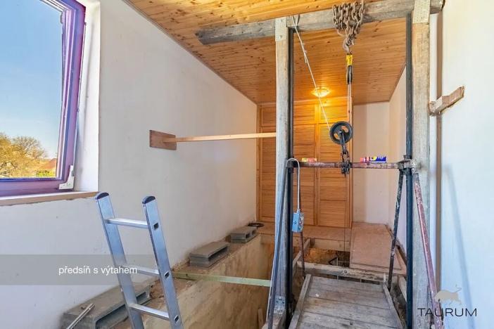 Prodej rodinného domu, Dobřany, Školní, 368 m2