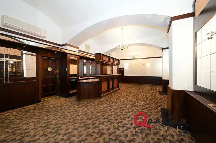 Prodej obchodního prostoru, Praha - Nusle, Slavojova, 149 m2