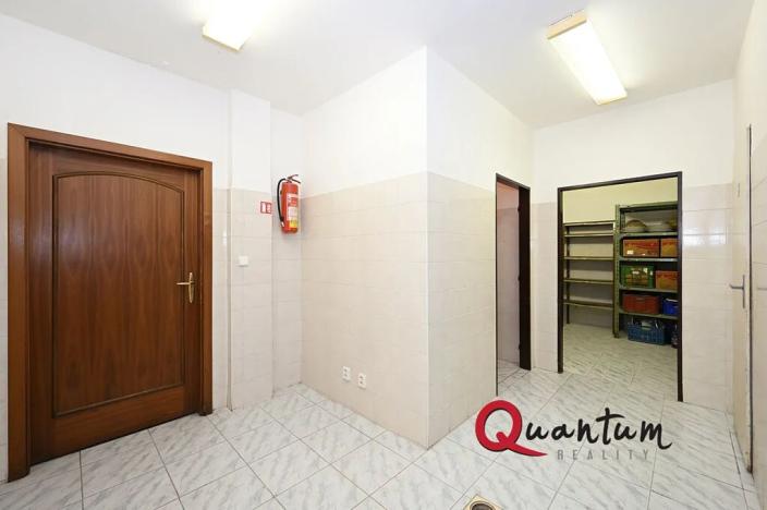 Prodej obchodního prostoru, Praha - Nusle, Slavojova, 149 m2