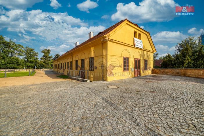 Pronájem obchodního prostoru, Plzeň - Východní Předměstí, sady 5. května, 330 m2