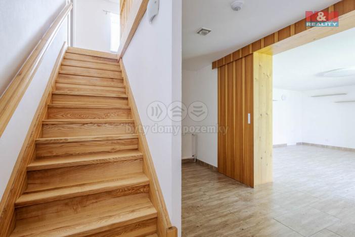 Prodej rodinného domu, Holany, 230 m2