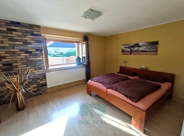 Prodej rodinného domu, Lešany, 272 m2