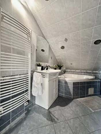 Prodej rodinného domu, Baška, 420 m2