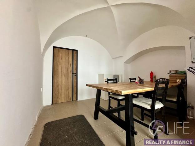 Prodej rodinného domu, Hostinné, E. Votočka, 300 m2