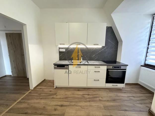 Pronájem bytu 2+1, Jičín, Chelčického, 65 m2