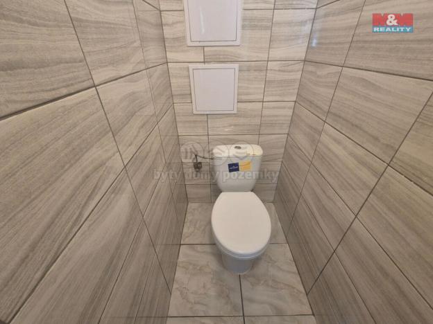 Prodej bytu 3+1, Králův Dvůr, Nad Stadionem, 72 m2