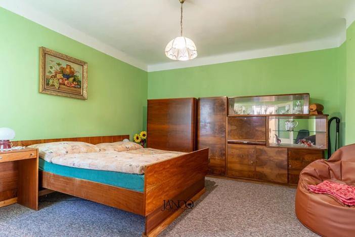 Prodej rodinného domu, Hovorany, 180 m2