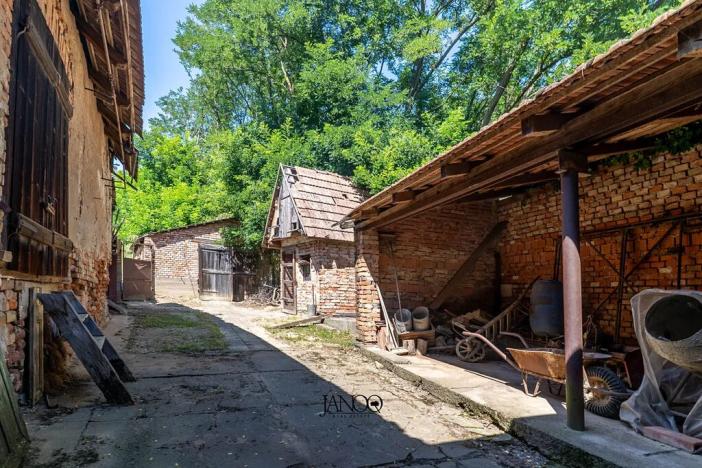 Prodej rodinného domu, Hovorany, 180 m2