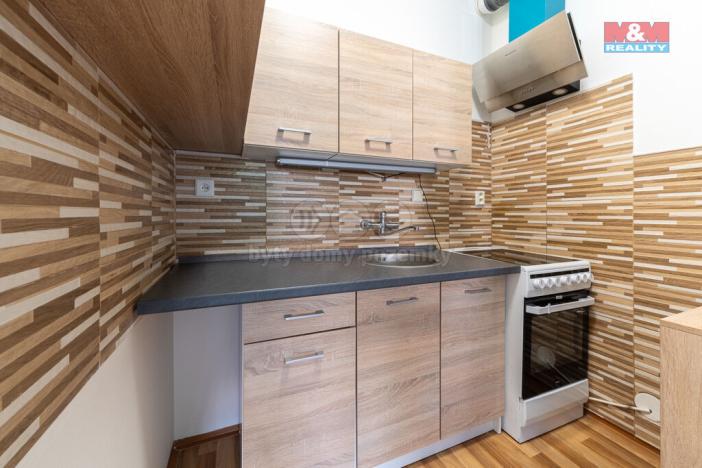 Prodej bytu 2+kk, Aš, Hlavní, 43 m2