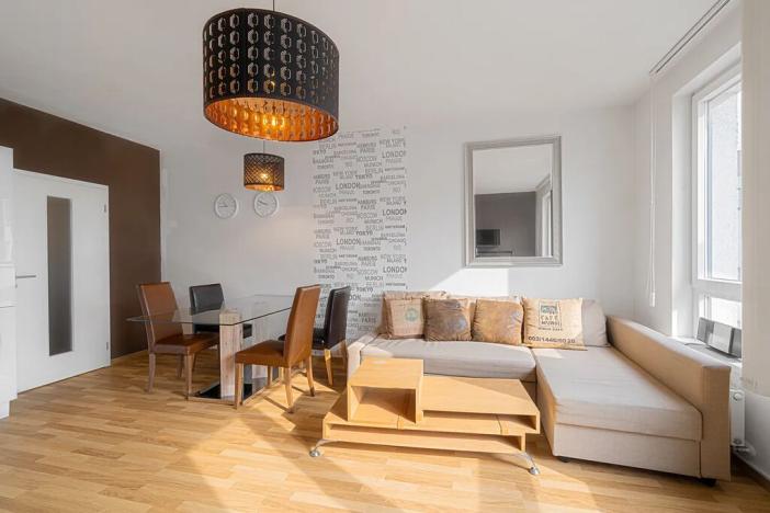 Pronájem bytu 2+kk, Ostrava, Jantarová, 60 m2