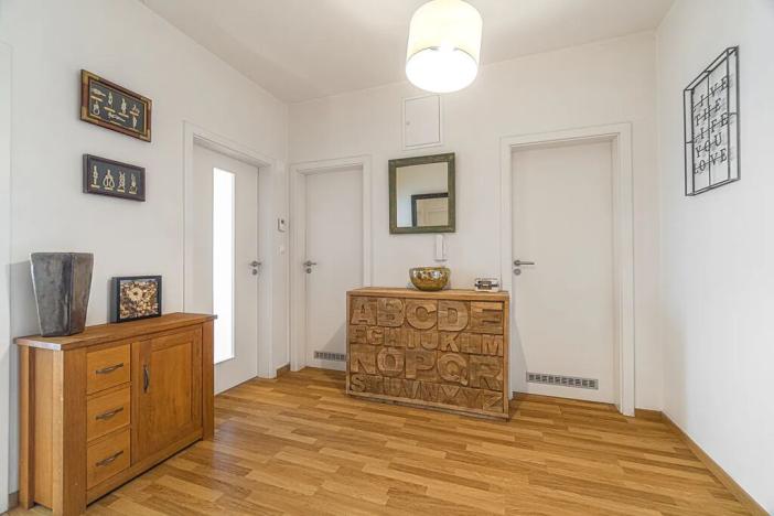 Pronájem bytu 2+kk, Ostrava, Jantarová, 60 m2