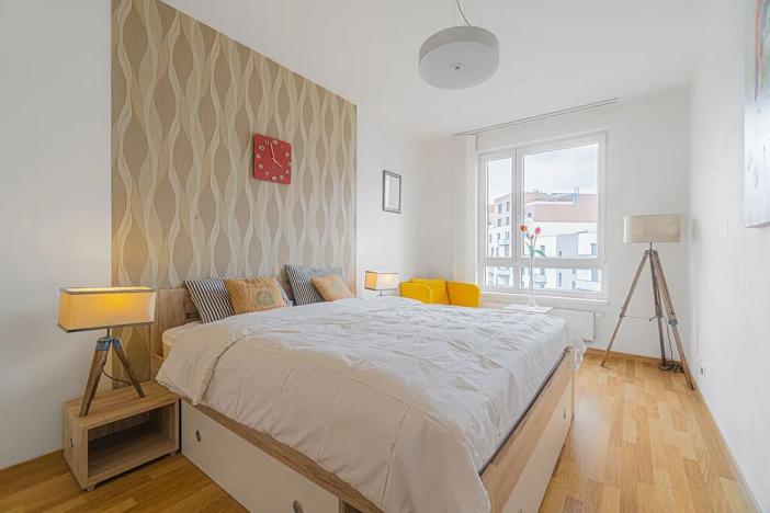 Pronájem bytu 2+kk, Ostrava, Jantarová, 60 m2