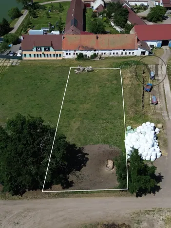 Prodej pozemku pro bydlení, Pištín, 1813 m2