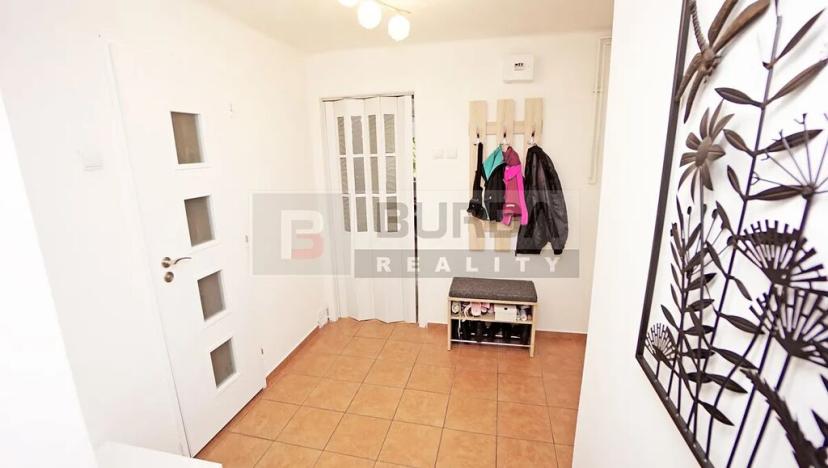 Prodej rodinného domu, Střemy, 240 m2