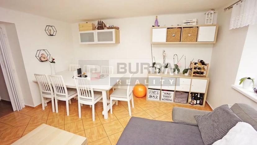 Prodej rodinného domu, Střemy, 240 m2