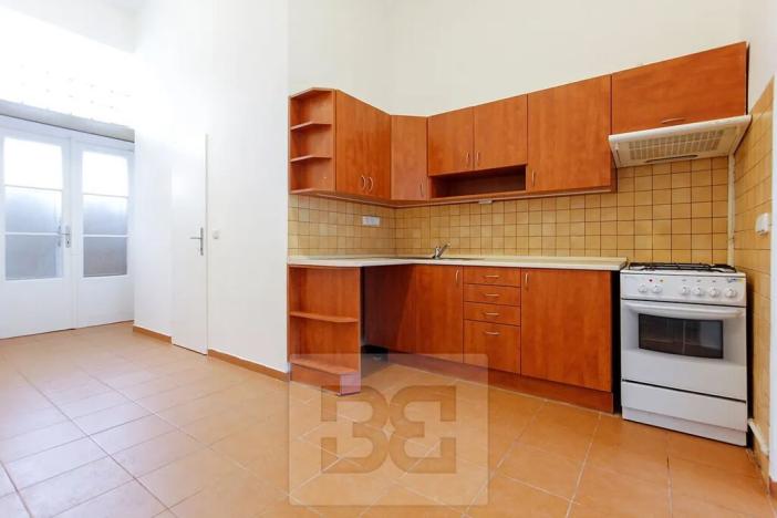 Pronájem bytu 1+1, Praha - Žižkov, Seifertova, 40 m2