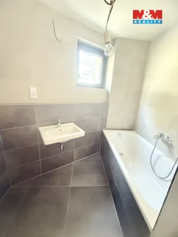 Prodej bytu 1+kk, Praha, Střížkovská, 51 m2