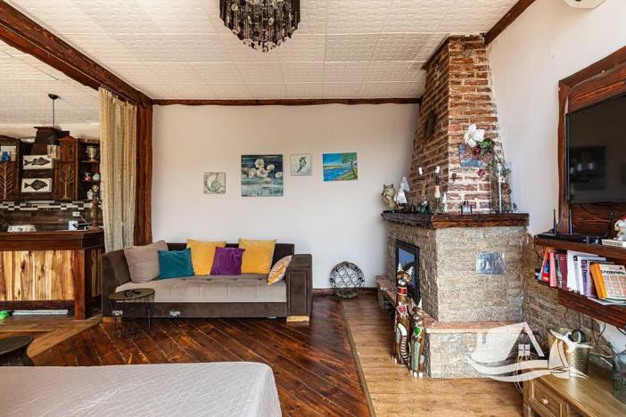 Prodej rodinného domu, Kruče, Černá Hora, 210 m2