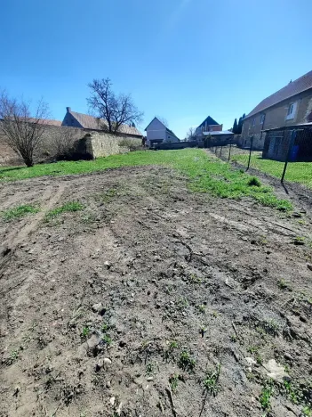 Prodej pozemku pro bydlení, Křešice, 686 m2