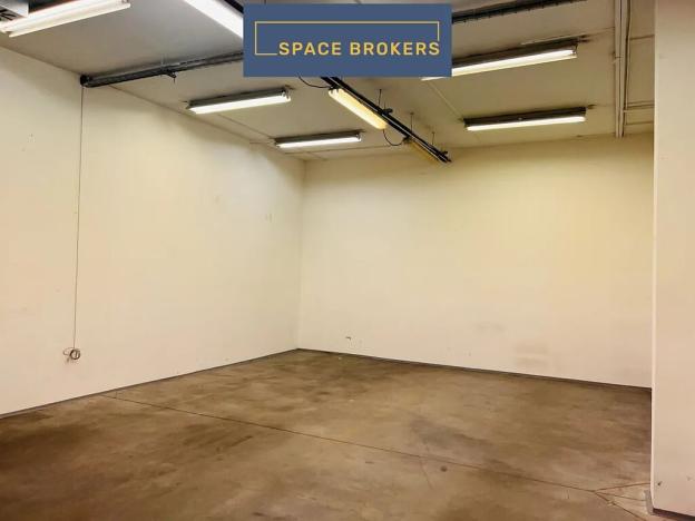 Pronájem obchodního prostoru, Praha, 2228 m2