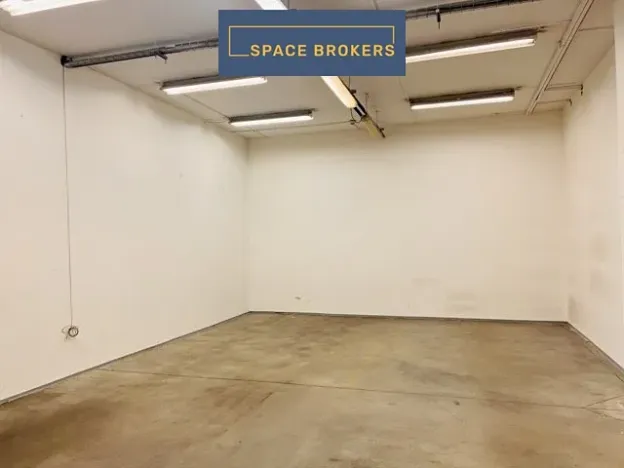 Pronájem obchodního prostoru, Praha, 2228 m2