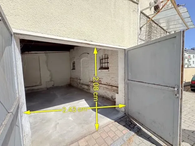 Pronájem garáže, Opava, Na Valech, 18 m2