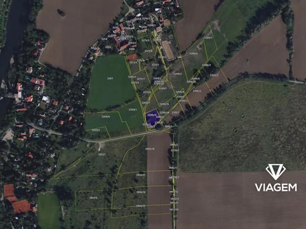 Prodej pole, Praha - Lipence, 1942 m2