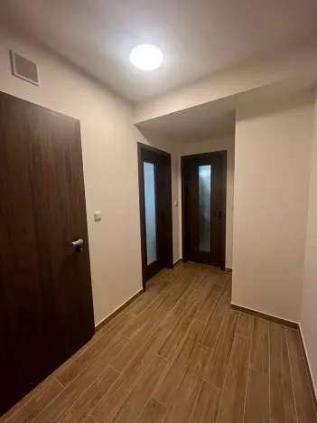 Pronájem bytu 2+kk, Praha - Prosek, Čakovická, 52 m2