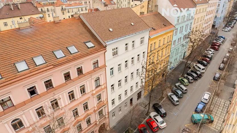 Prodej bytu 2+kk, Praha - Vinohrady, Velehradská, 43 m2