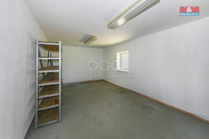 Pronájem výrobních prostor, Přeštice, Veleslavínova, 918 m2