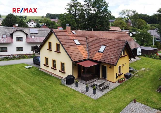 Prodej rodinného domu, Bystřec, 400 m2