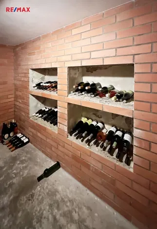 Prodej rodinného domu, Bystřec, 400 m2