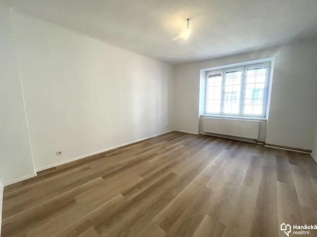 Pronájem bytu 3+1, Olomouc, Wanklova, 96 m2