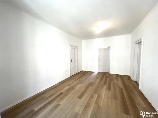 Pronájem bytu 3+1, Olomouc, Wanklova, 96 m2