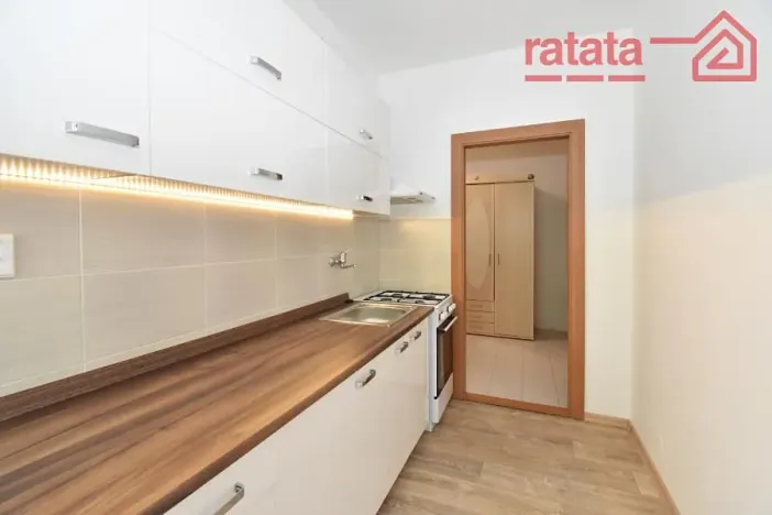 Pronájem bytu 2+1, Chomutov, Dřínovská, 61 m2