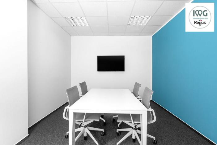 Pronájem kanceláře, Praha - Holešovice, Dělnická, 50 m2