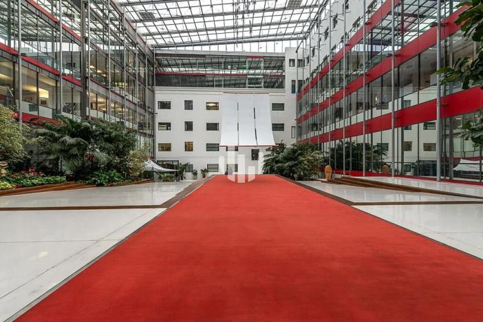 Pronájem kanceláře, Praha - Smíchov, Radlická, 247 m2