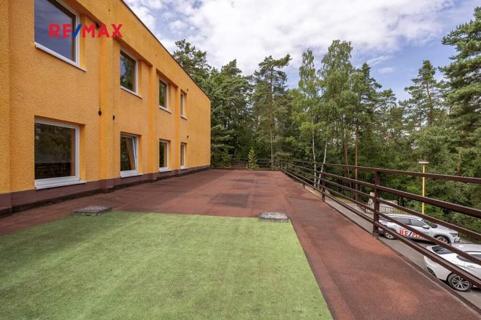 Prodej vícegeneračního domu, Doksy, Pod Borným, 1700 m2