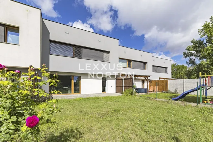 Prodej rodinného domu, Praha - Ďáblice, Červenomlýnská, 150 m2