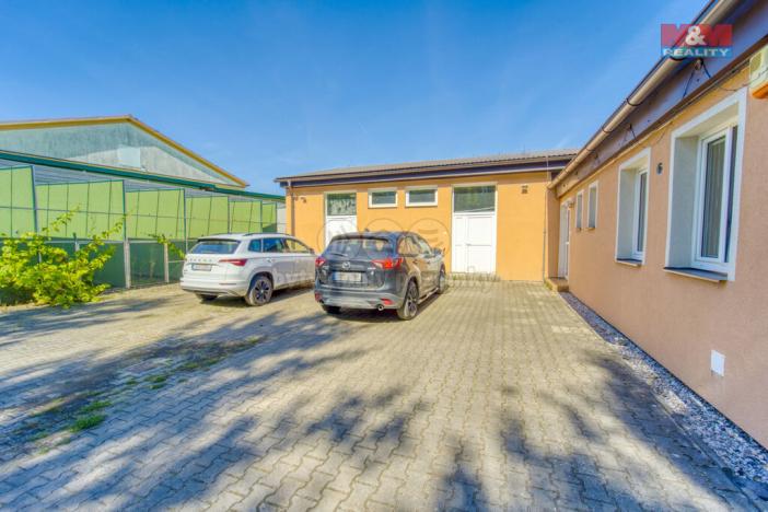 Prodej výrobních prostor, Lhůta, 1220 m2