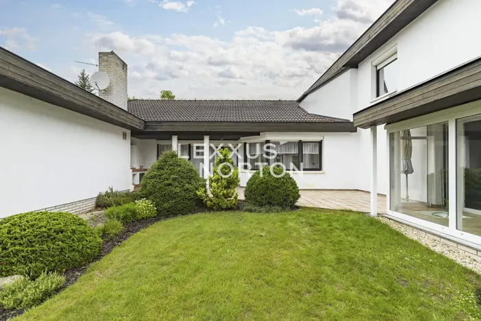 Prodej rodinného domu, Kamenice, Kruhová, 355 m2