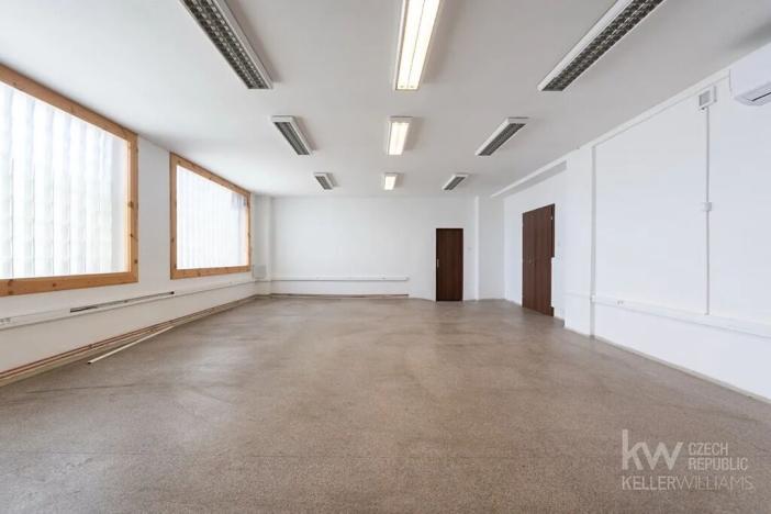 Pronájem kanceláře, Louny, Husova, 175 m2