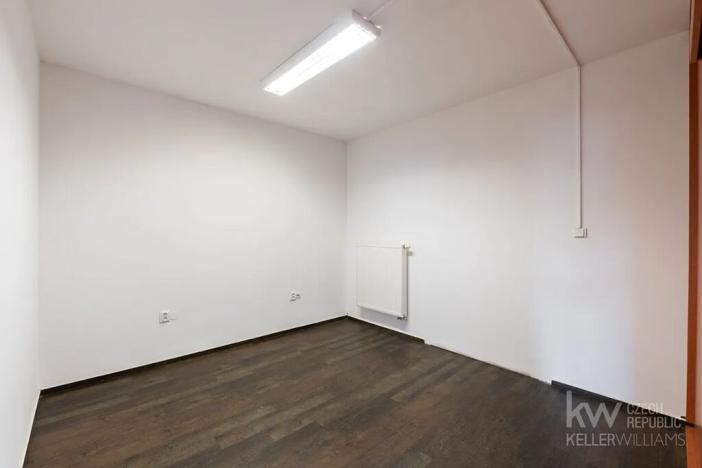 Pronájem kanceláře, Louny, Husova, 175 m2