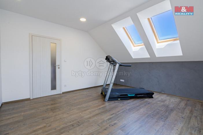 Prodej rodinného domu, Jindřichův Hradec - Jindřichův Hradec II, 9. května, 129 m2